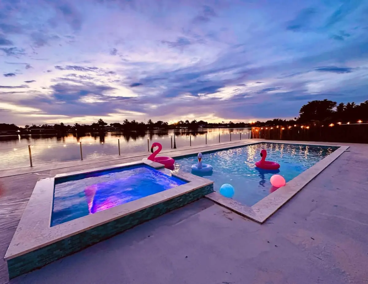 Lakefront Miami Hub — managed by Luxora
